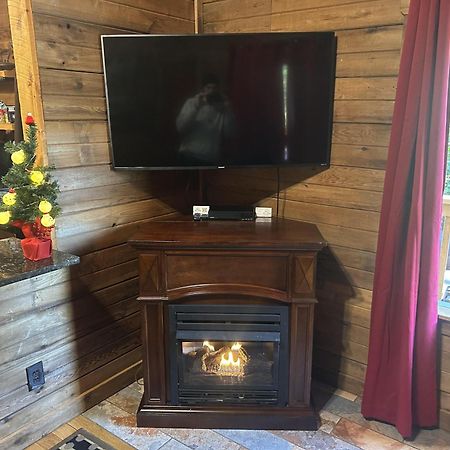 The Big Little Cabin - Hot Tub & Playground Dahlonega Esterno foto