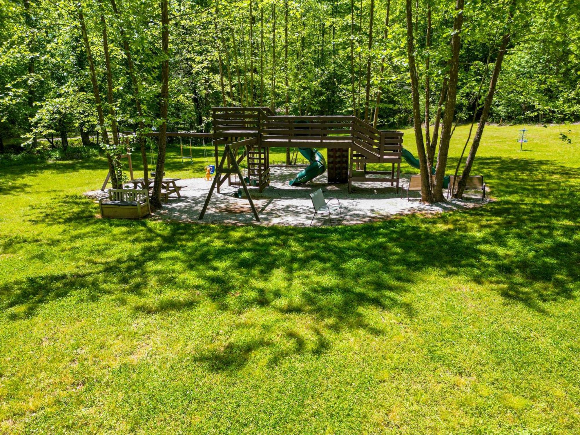 The Big Little Cabin - Hot Tub & Playground Dahlonega Esterno foto
