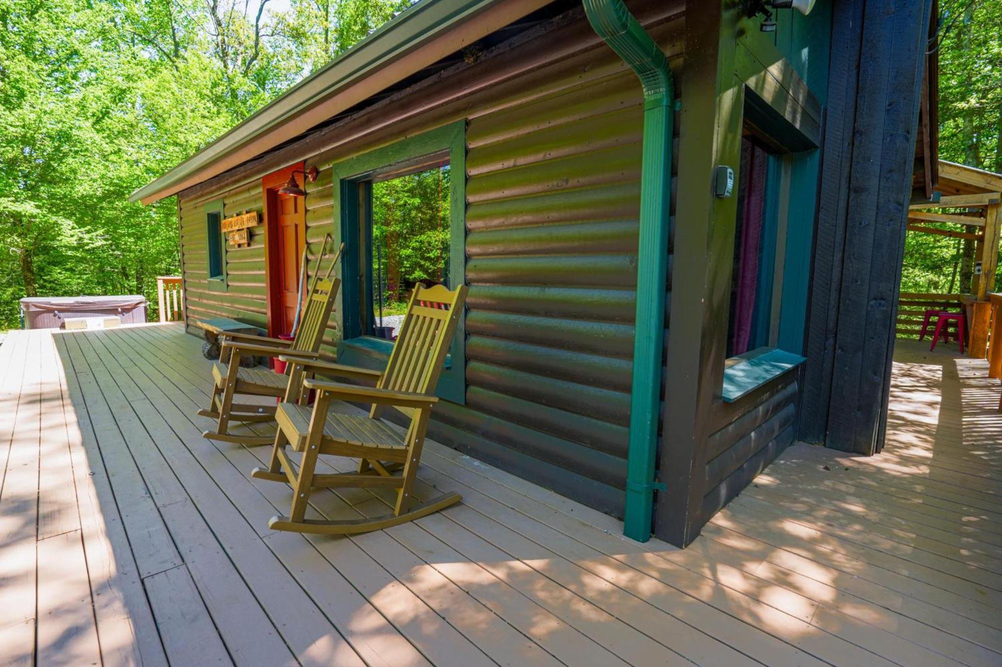 The Big Little Cabin - Hot Tub & Playground Dahlonega Esterno foto