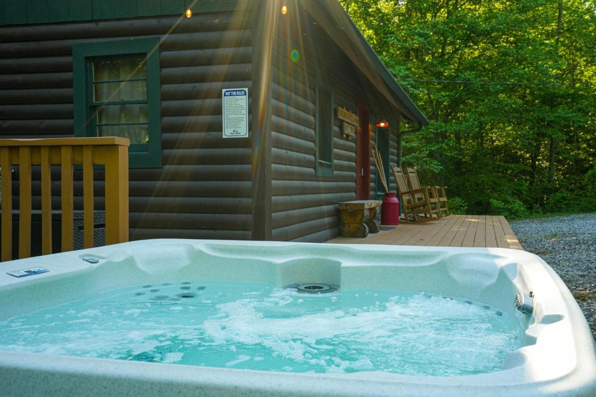 The Big Little Cabin - Hot Tub & Playground Dahlonega Esterno foto