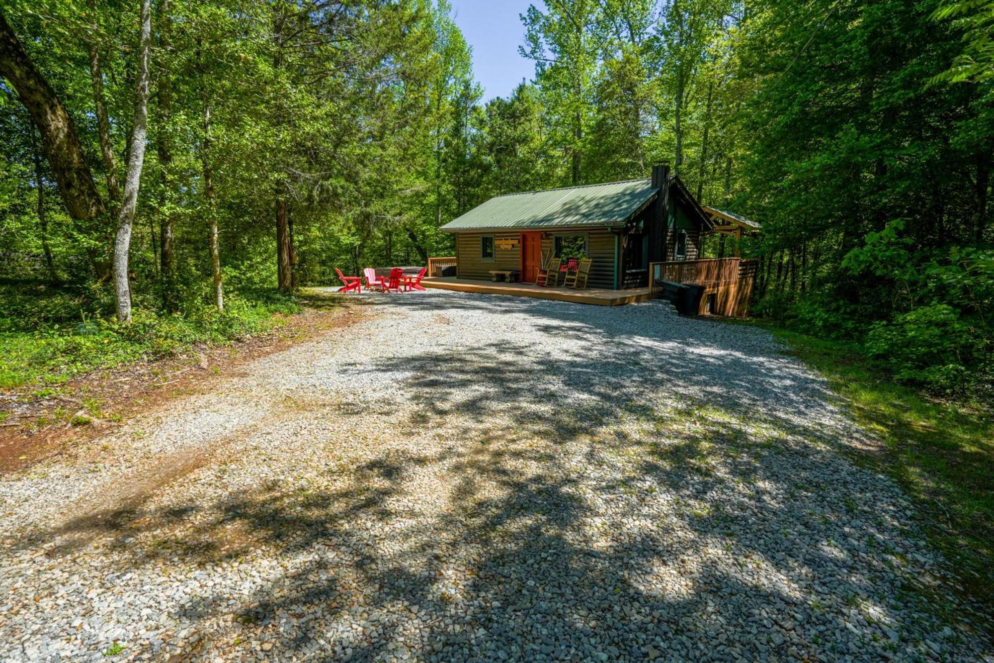 The Big Little Cabin - Hot Tub & Playground Dahlonega Esterno foto